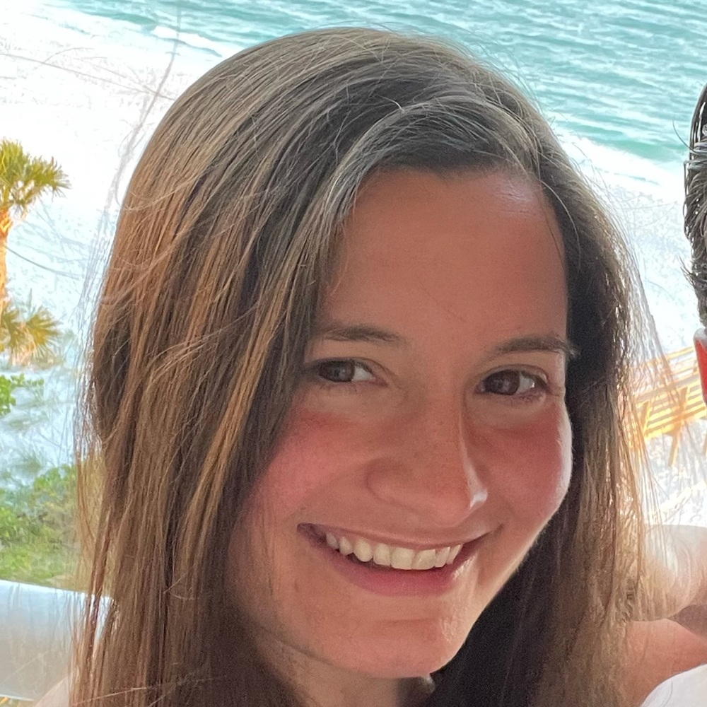 Meet your Posher, Lisa